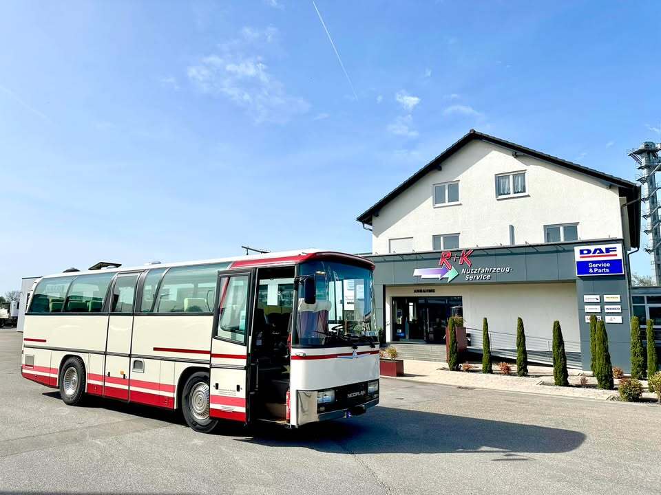 Die Oldtimer Saison 2024 hat begonnen! Danke an R & K Nutzfahrzeug-Service GmbH fürs fit machen von unserem Neoplan 🚌 des Automobil-Park Auwärter. So können wir beruhigt die nächsten Treffen anfahren. 👌🏻😉😎 Allen Oldtimer-Freunden wünschen wir eine Unfall,-Pannenfreie Saison.